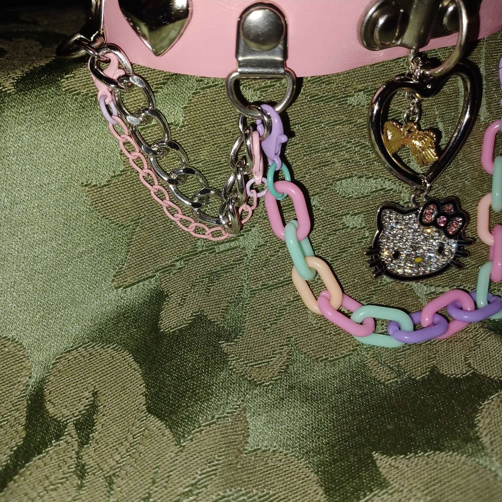 Edgy Pink Hello Kitty Choker - Picture 10 of 14